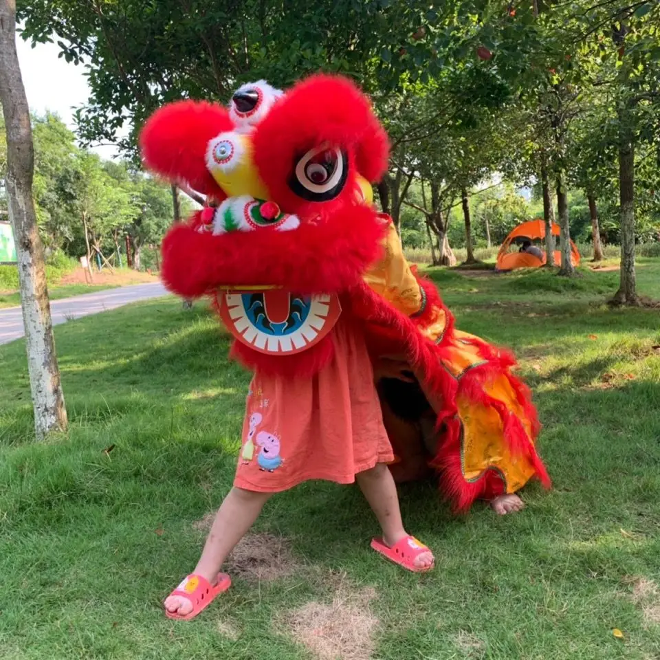 Folk Art Lion Dance Mascot Costume Pure Wool Blend Southern Lion for One Kids China New Year Spring Festival Performance Costume