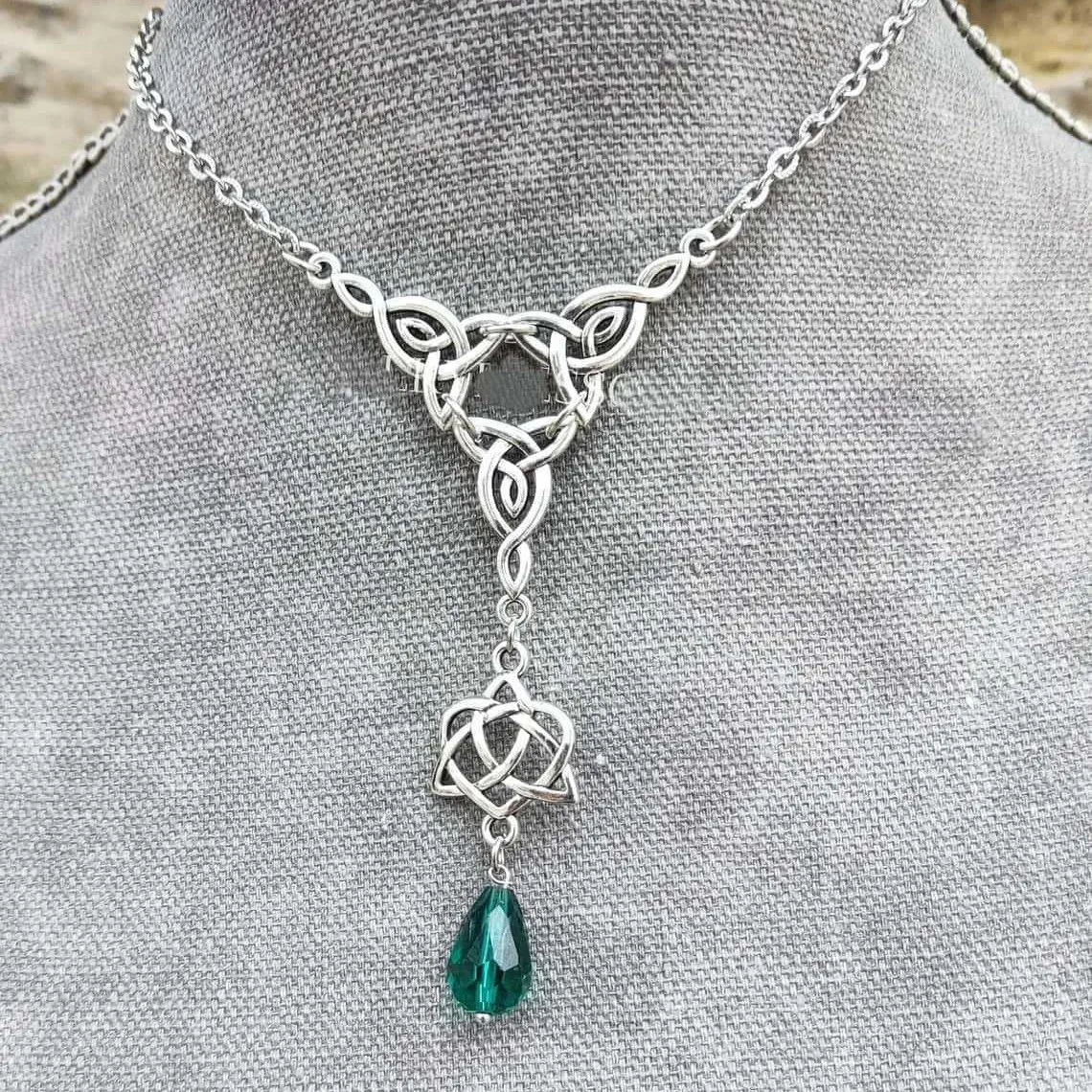 

Celtic necklaces, vintage jewelry, Viking, green beads, flowers, mystery, Love, engagement accessories, Choker For Women Girls