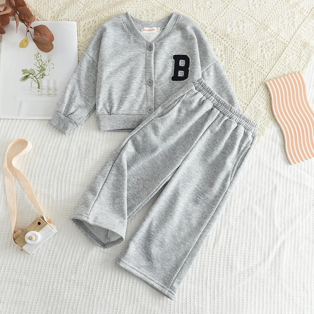 

Korean Version Plain Girls Clothes Spring/Autumn Long Sleeved V-neck Cardigan+Pants Gray Casual Sports Suit for 8-12 Years Old
