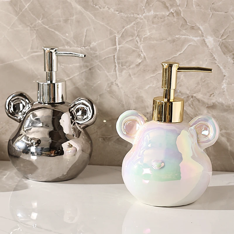 Ceramic Portable Liquid Soap Dispensers Home Cute Bear-Shaped Press Type Shower Gel Shampoo Bottle Bathroom Accessories LE164