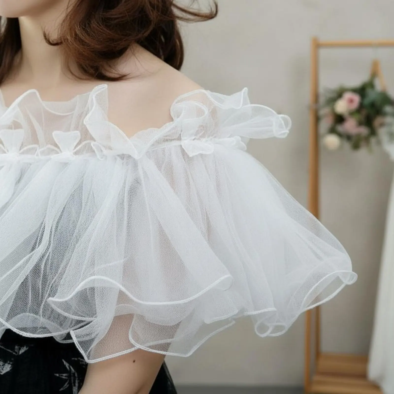 

White Gauzy Textile Bridal Cover up Elegant Design Transparent Tulle Wedding Wrap Lace Trim Bridal Bridal Jacket Lightweight