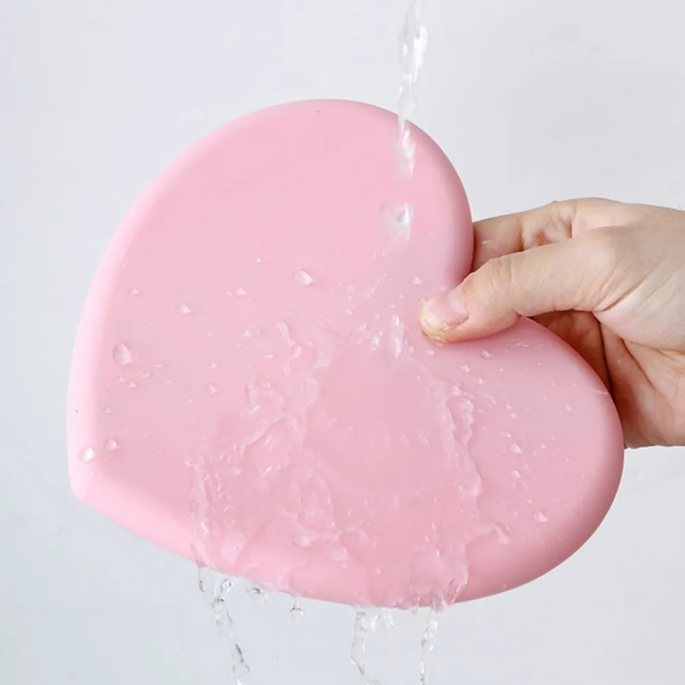 1Pcs Silicone Anti-skid Heart-shaped Kitchen Accessories Non-Slip Placemat Cup Coaster Pot Holder Table Pad