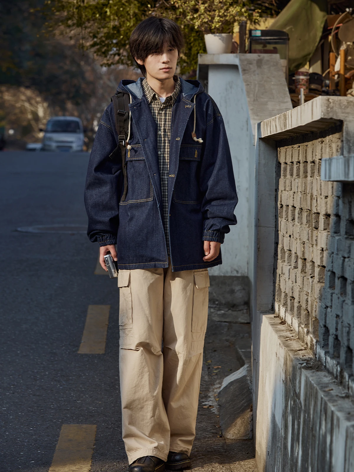 الربيع والخريف اليابانية الرجعية نمط الرجال الأزرق فضفاض عارضة الحد الأدنى تصميم واحدة الصدر مقنعين سترة الدنيم