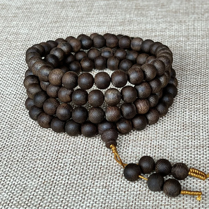 

Full Submerged Water Vietnam Nha Zhuang White Chess Nan Agarwood Bracelet Beads 108 Pieces Beads Multi-Circle Bracelet