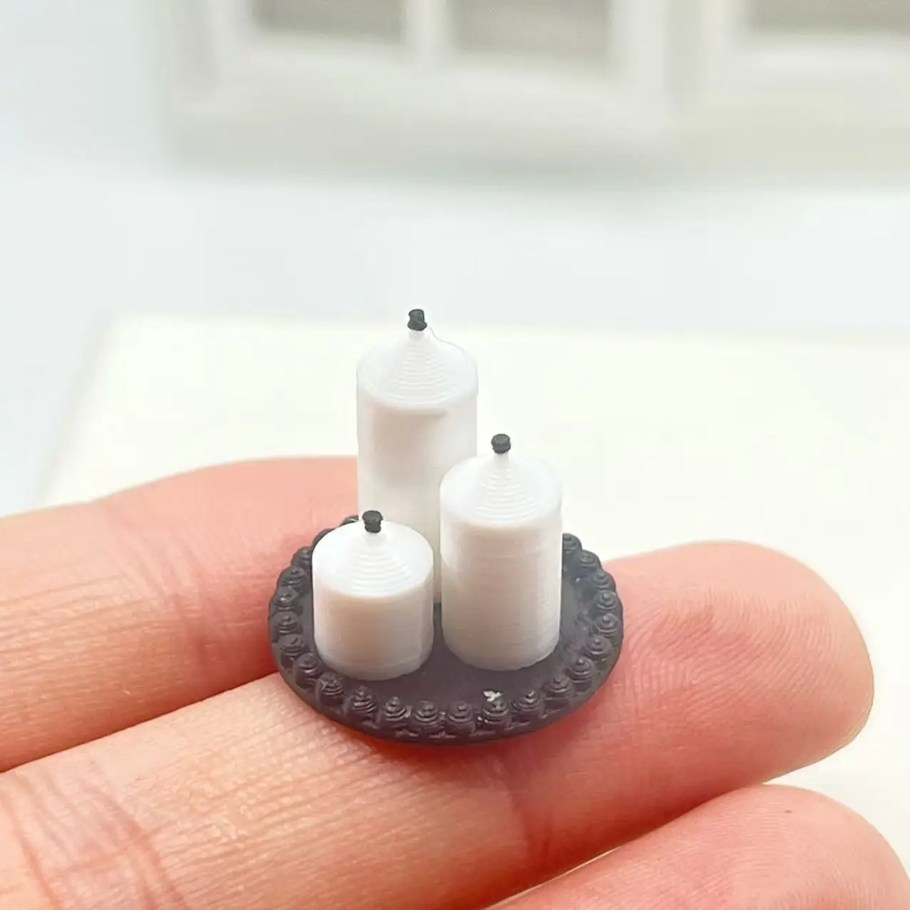 Dollhouse Mini Candle Model Candle Plate Scene 1:12 Miniature Photography Props Micro Scene Table