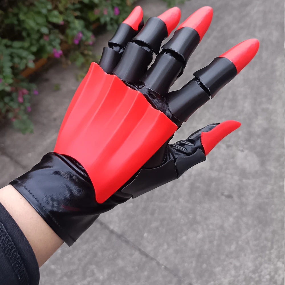 ถุงมือเล่นบทบาทสมมติแบบกลไกของเล่นรูปกระดูกสีแดงและสีดำ ถุงมืออัศวิน ทำจากวัสดุ PETG ที่พิมพ์ด้วยระบบ 3 มิติ มีความยืดหยุ่นสูง