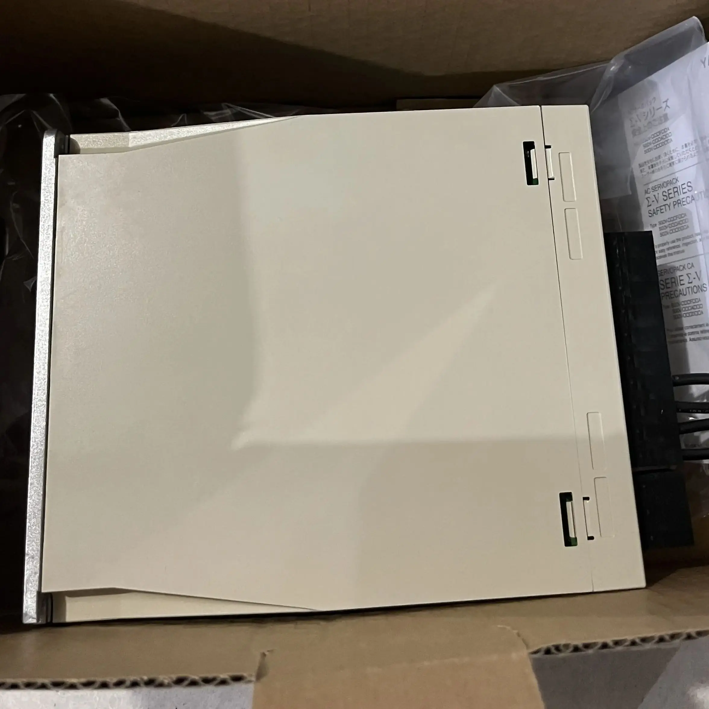 Genuine Original Product SGDS-05A15A Brand new Servo Drive，SGDS 05A15A，Fast shipping
