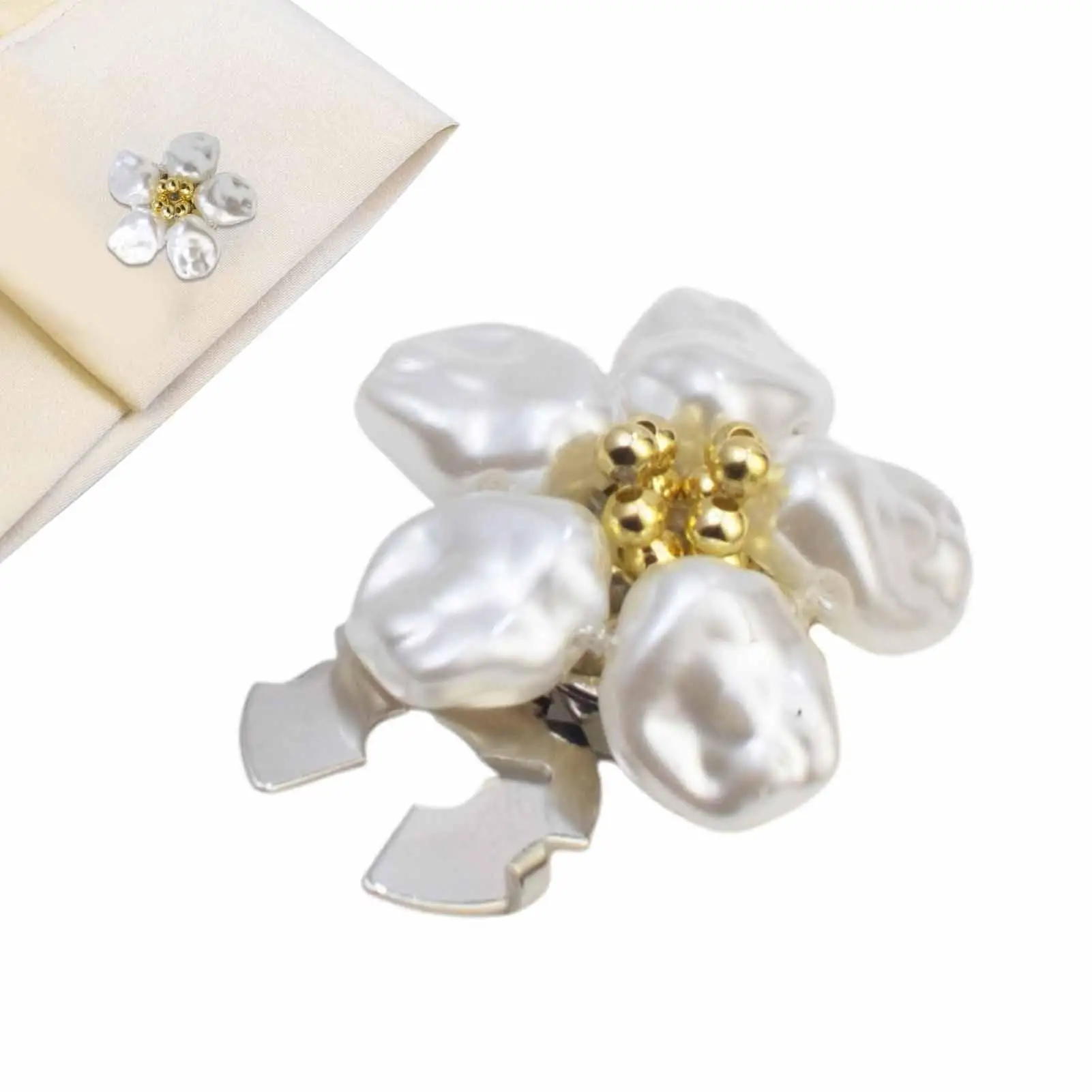 Pearl Cufflink Cover Shirt Button Flower Buttons Jewelry Clip Alloy Blouse Decor For Attire Formal Blouses Clothes Dress collar