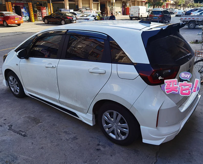 For Honda Fit Jazz Spoiler RS Lighted Style Roof Spoiler ABS Plastic Carbon Fiber Look Rear Trunk Wing Roof Spoiler 2021 2022