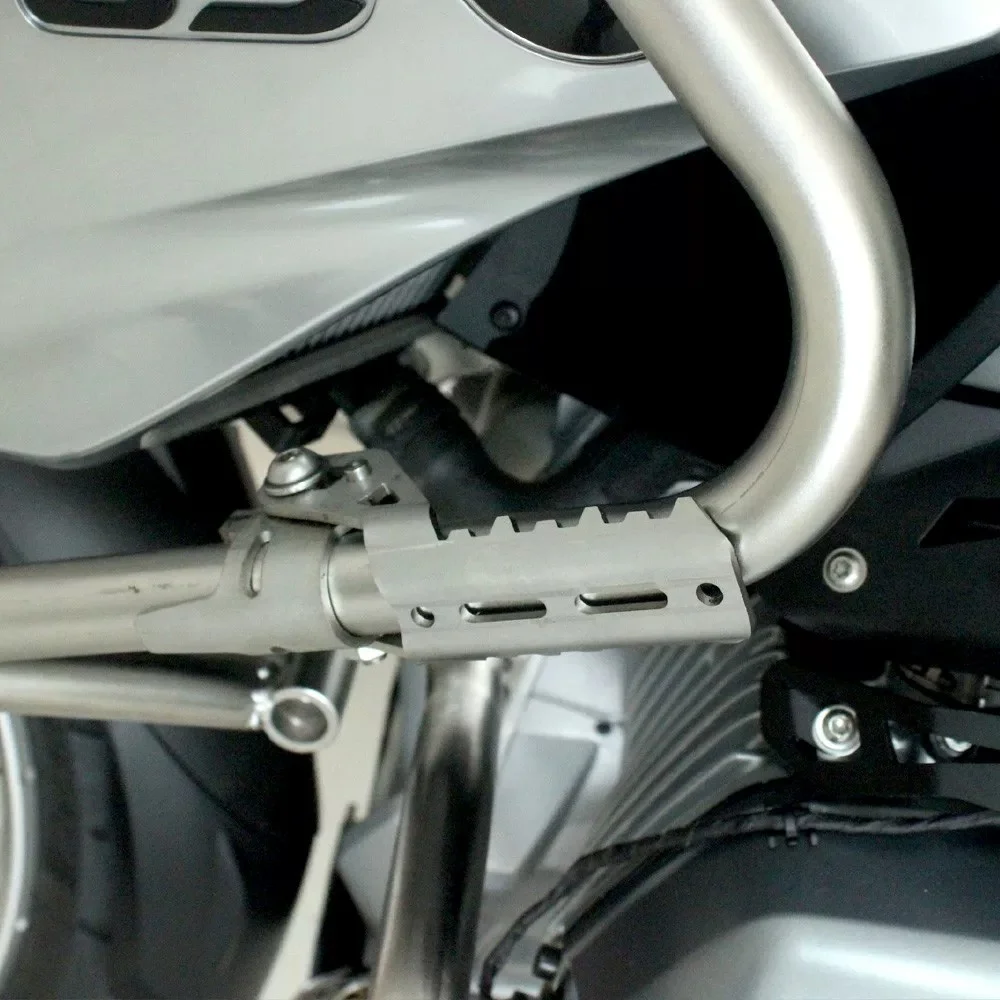 For BMW R1200GS LC/R1250GS/ADV/K1600GT, modification accessories include stainless steel bumper and driver's front footrest.