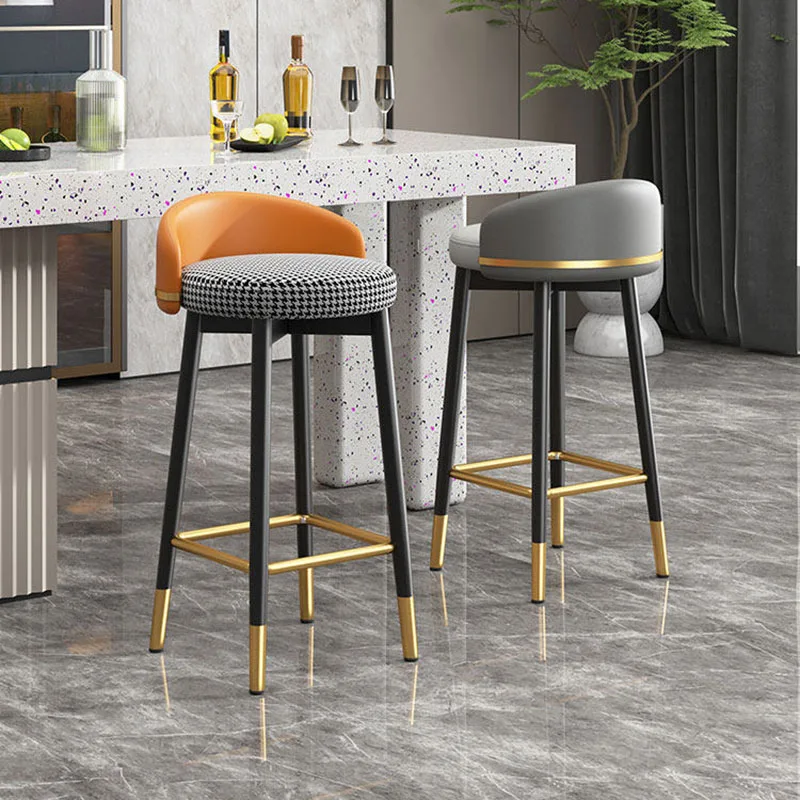 Tabourets de bar doux et confortables, esthétiques, relaxants, en cuir, modernes, couleur crème, en métal gris, Cadeira, ensembles de meubles de jardin
