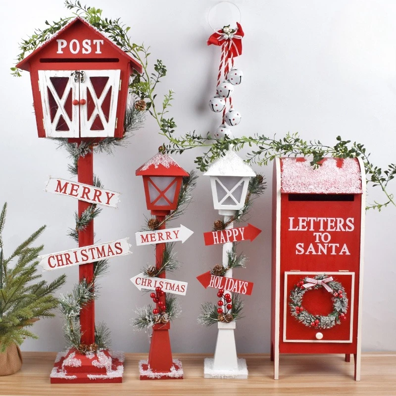 decorations-de-noel-creatives-en-bois-boite-aux-lettres-lampadaire-hotel-bar-boutique-reception-ornements-de-noel