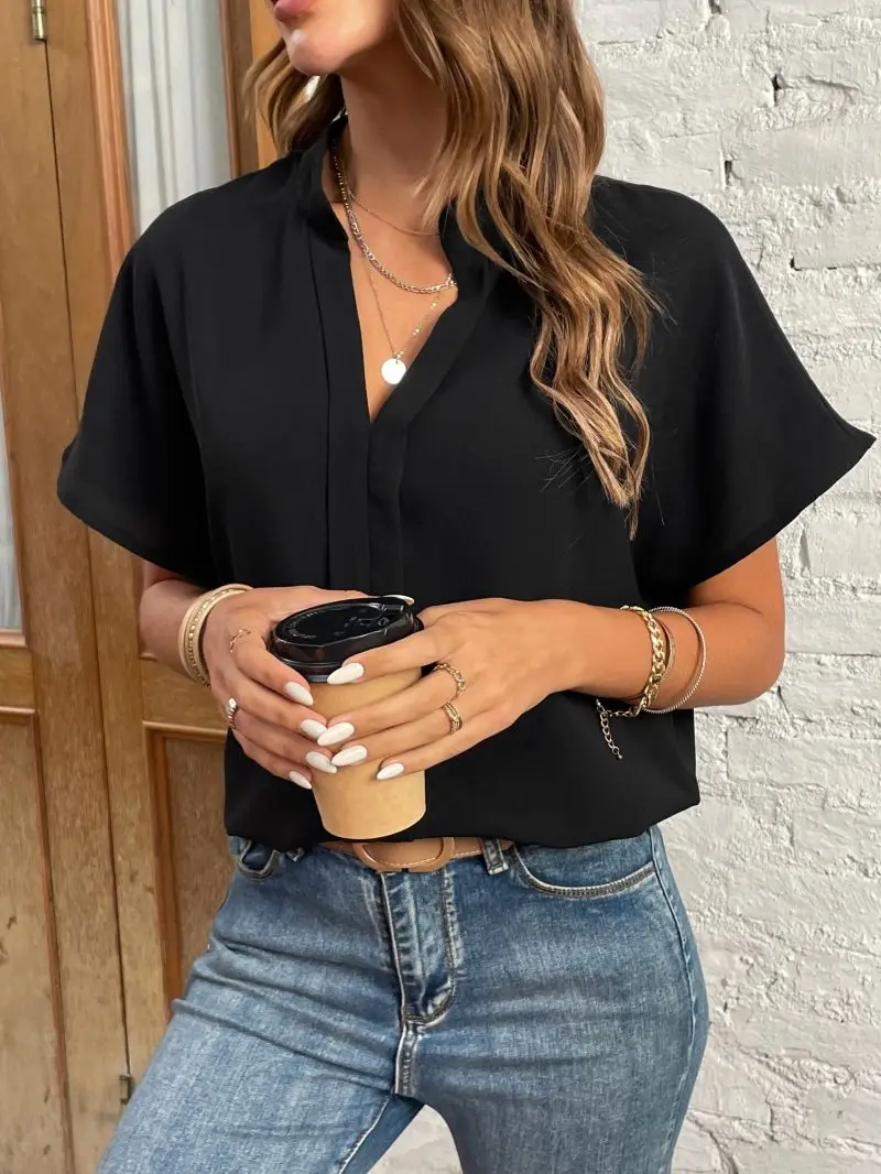 Casual shoulder down short sleeved shirt, lightweight, breathable, concealing flesh and slimming, versatile daily women's clothi