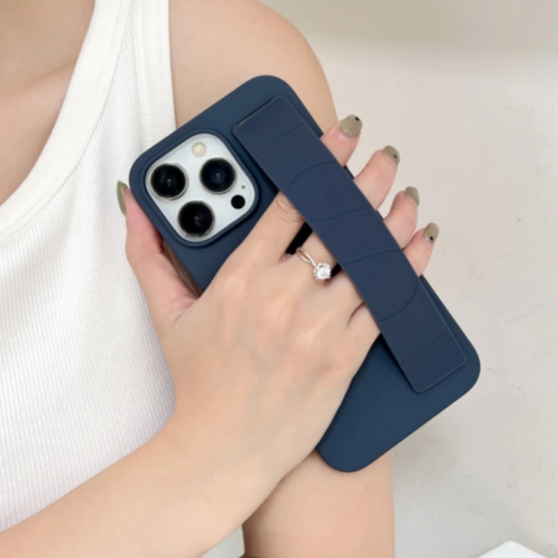 Luxury Solid Stretch Silicone Wrist Strap Case For iphone 11 12 13 14 15 16 Pro Max Plus UltraThin Matte Shockproof Hard Cover
