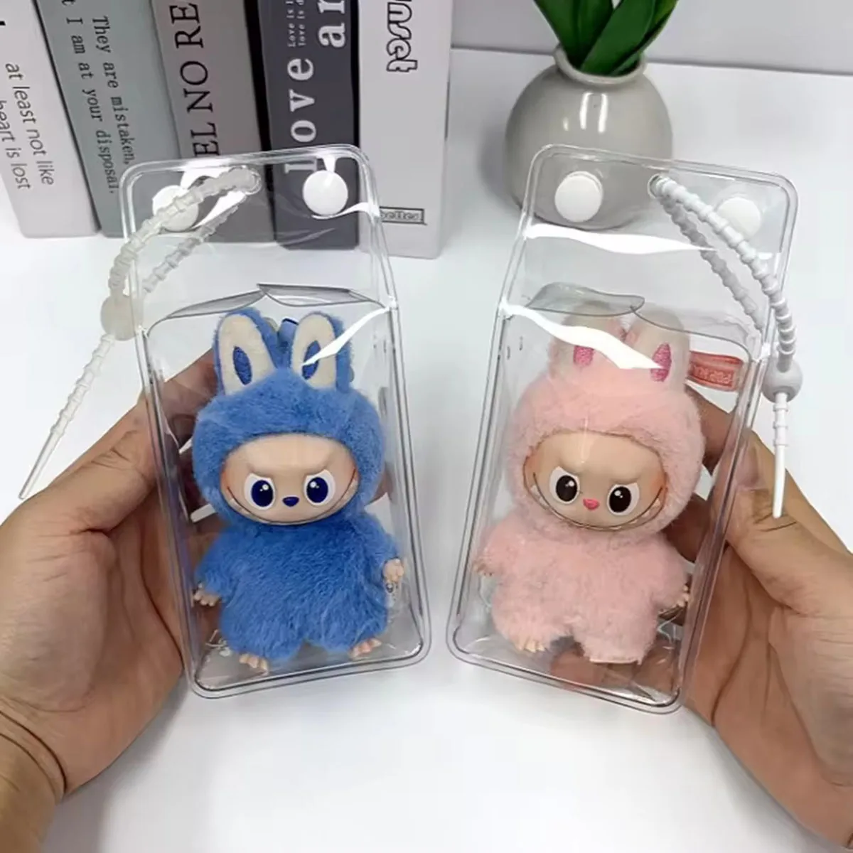 ﻿   【Без куклы】 Прозрачная сумка-дисплей для labubu 4.0 Love Series, модная пылезащитная сумка-дисплей, подвесная сумка, аксессуары для кукол