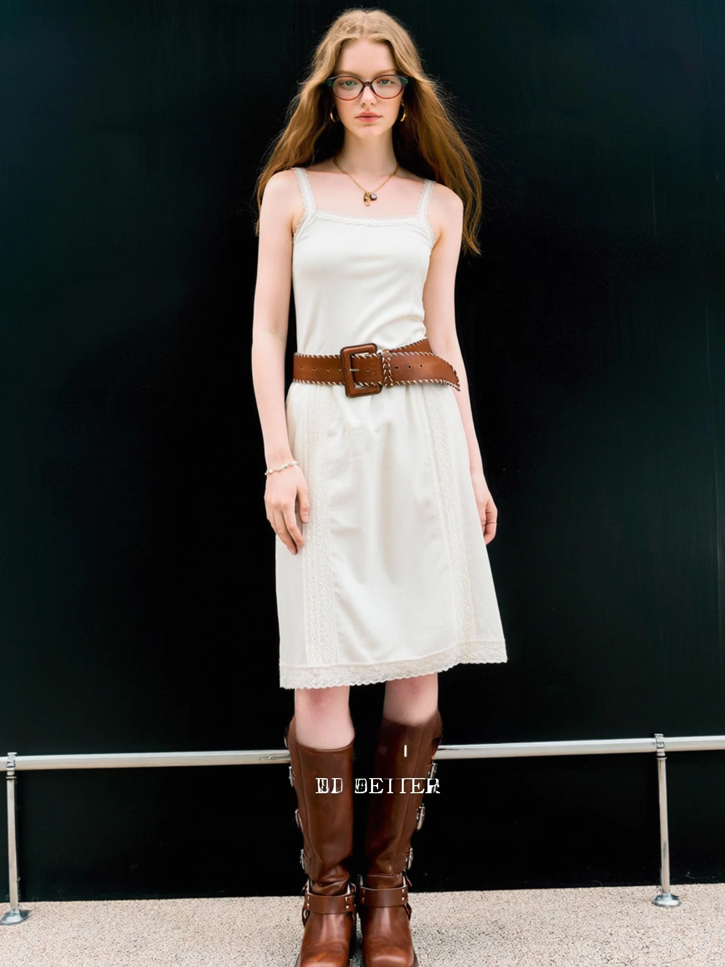 

HUAAPPUW Summer New High Waist Lace Trim Splicing Midi Skirt Breathable Straight Cut Mid-Length Skirt in Beige