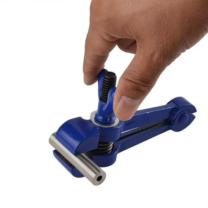 Hand-Held Vise Hand Clamp Pipe Vise Plumbing Tool Workshop Vise Pipe Tool Steel Handle Spring Clamp Base Pliers