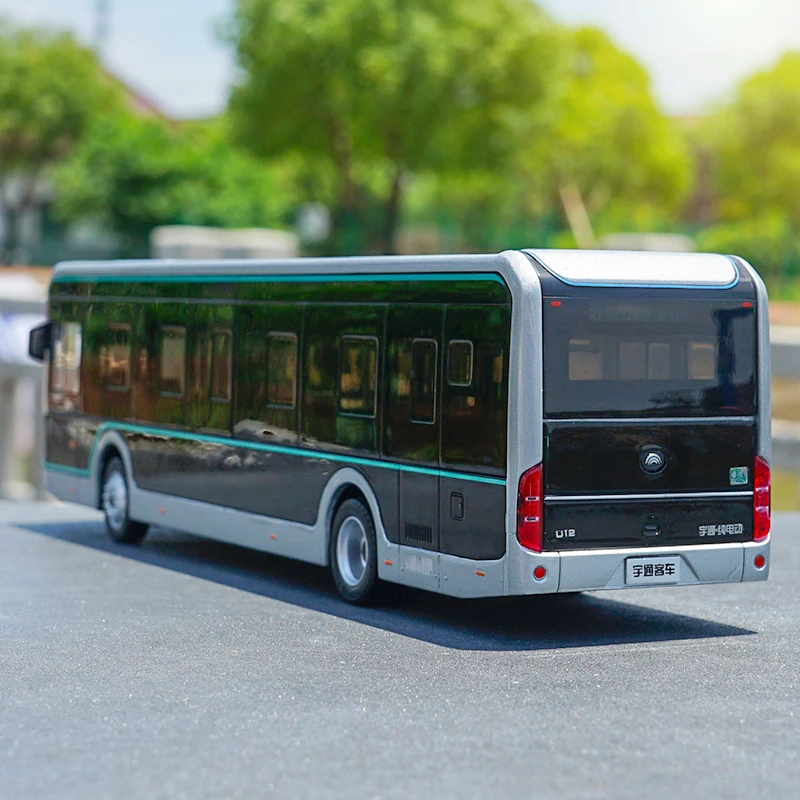1:42 Yutong Bus Model U12 U 12 Black Diamond Model Shanghai