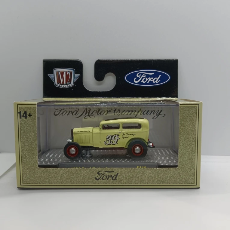 M2 Machines 1/64  1932 Ford tudor sedan Alloy car model toy rare collection