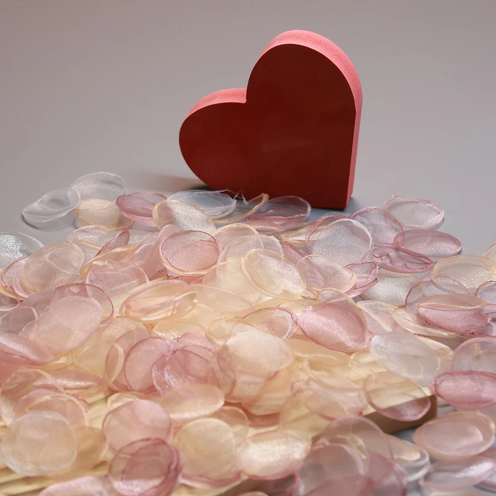 

100 pcs Romantic Pink Organza Rose Petals Wedding & Home Decoration Supplies Marriage Party Photography Props