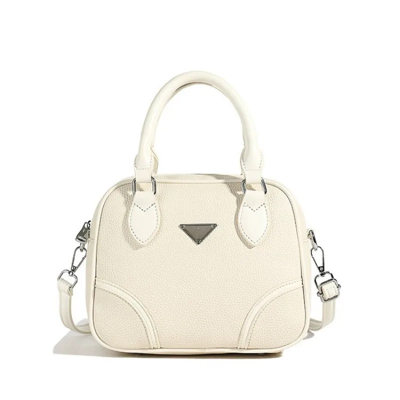 

Light Luxury Simple Pillow Bag Women 2025 New Workers Small Handbag Commuter Tote Shoulder Crossbody Bowling Bags