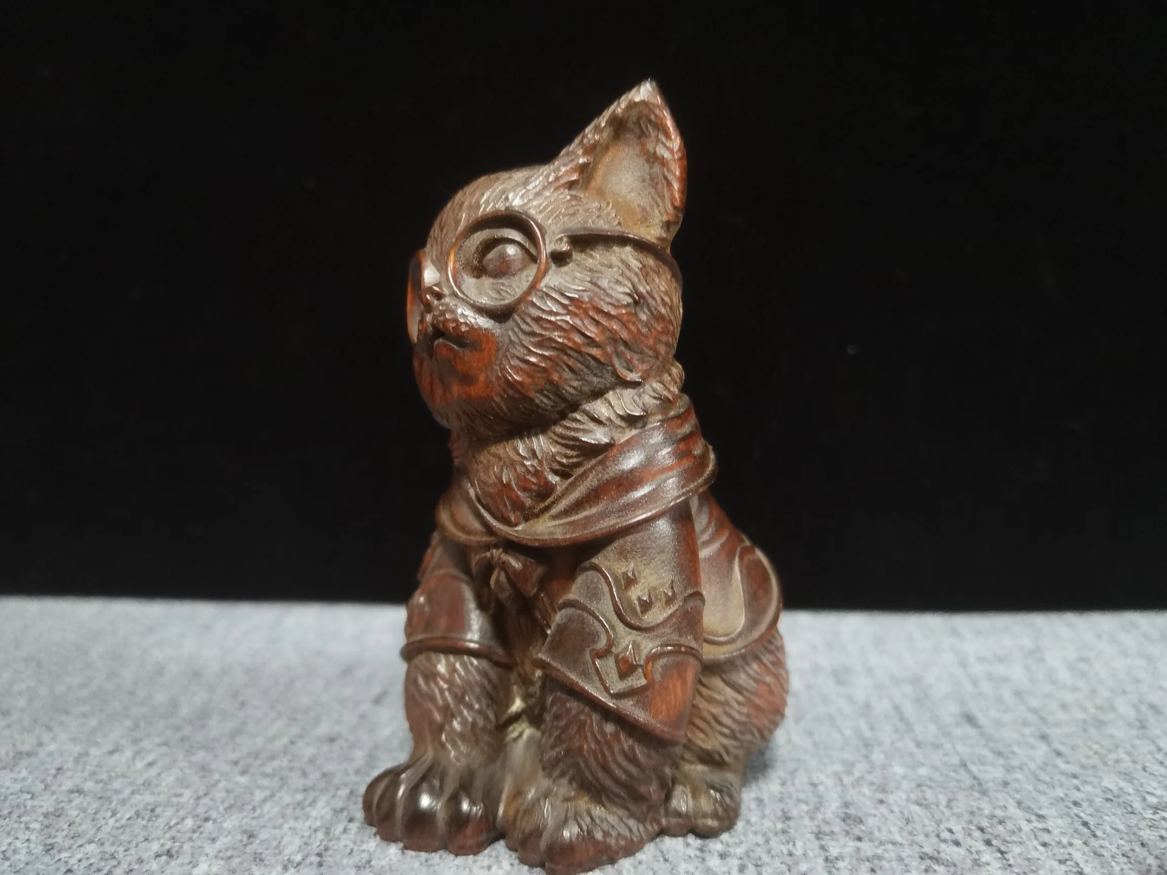 Chinese Wooden Boxwood Sculpture Hand Carved Cat Statue Home Decor Art Gift