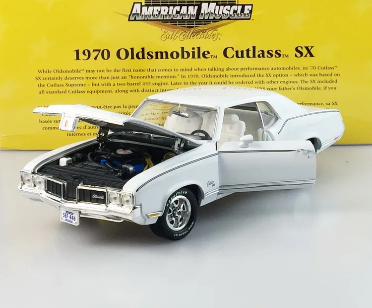 Ertl 1:18 Oldsmobile Cutlass Sx 1970 Vintage Car Alloy Fully Open Simulation Limited Edition Alloy Metal Static Car Model Toy