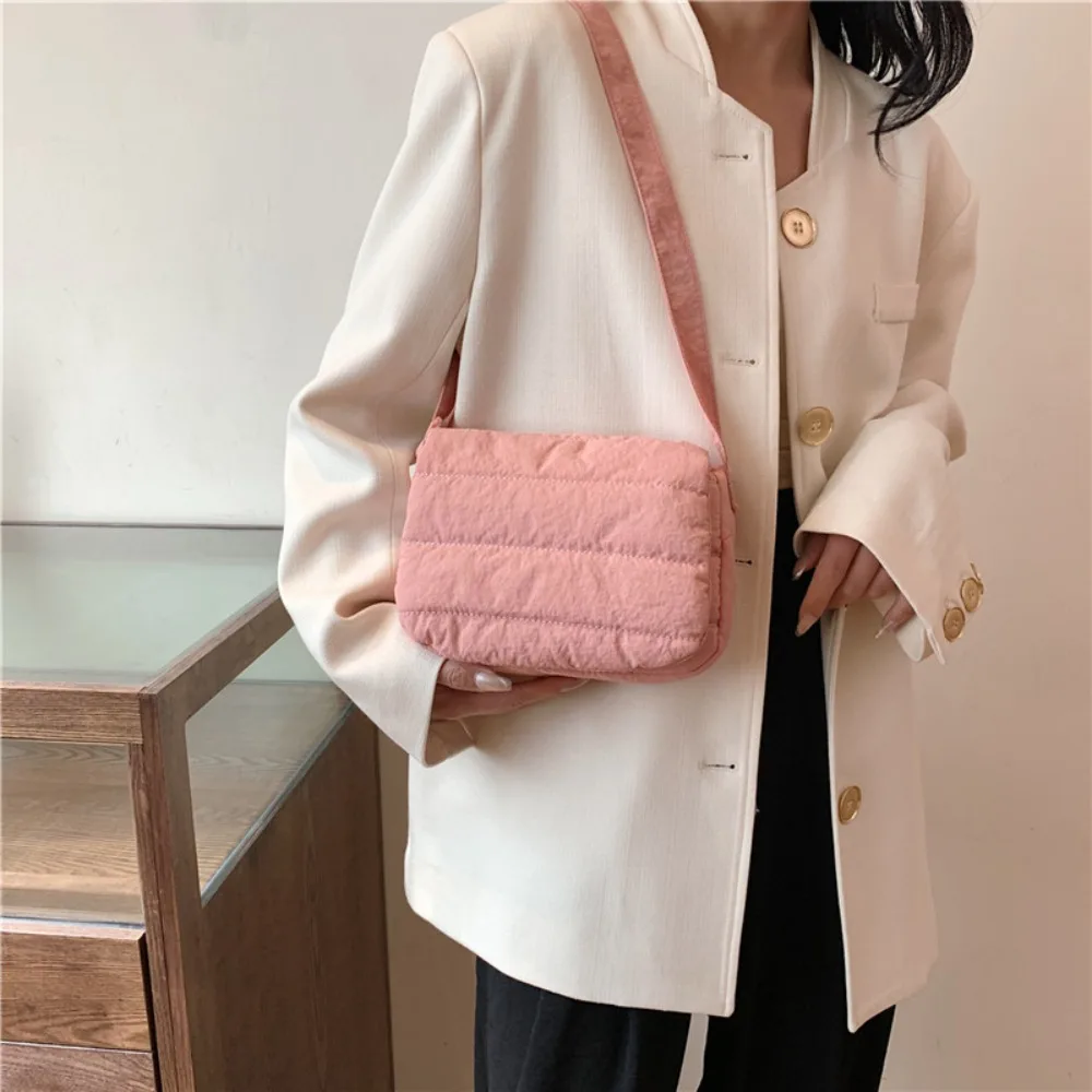 

Korean Style Quilted Cotton Shoulder Bag Wide Straps Flip Up Puffer Tote Bag Lightweight Solid Color Puffy Handbag Girls