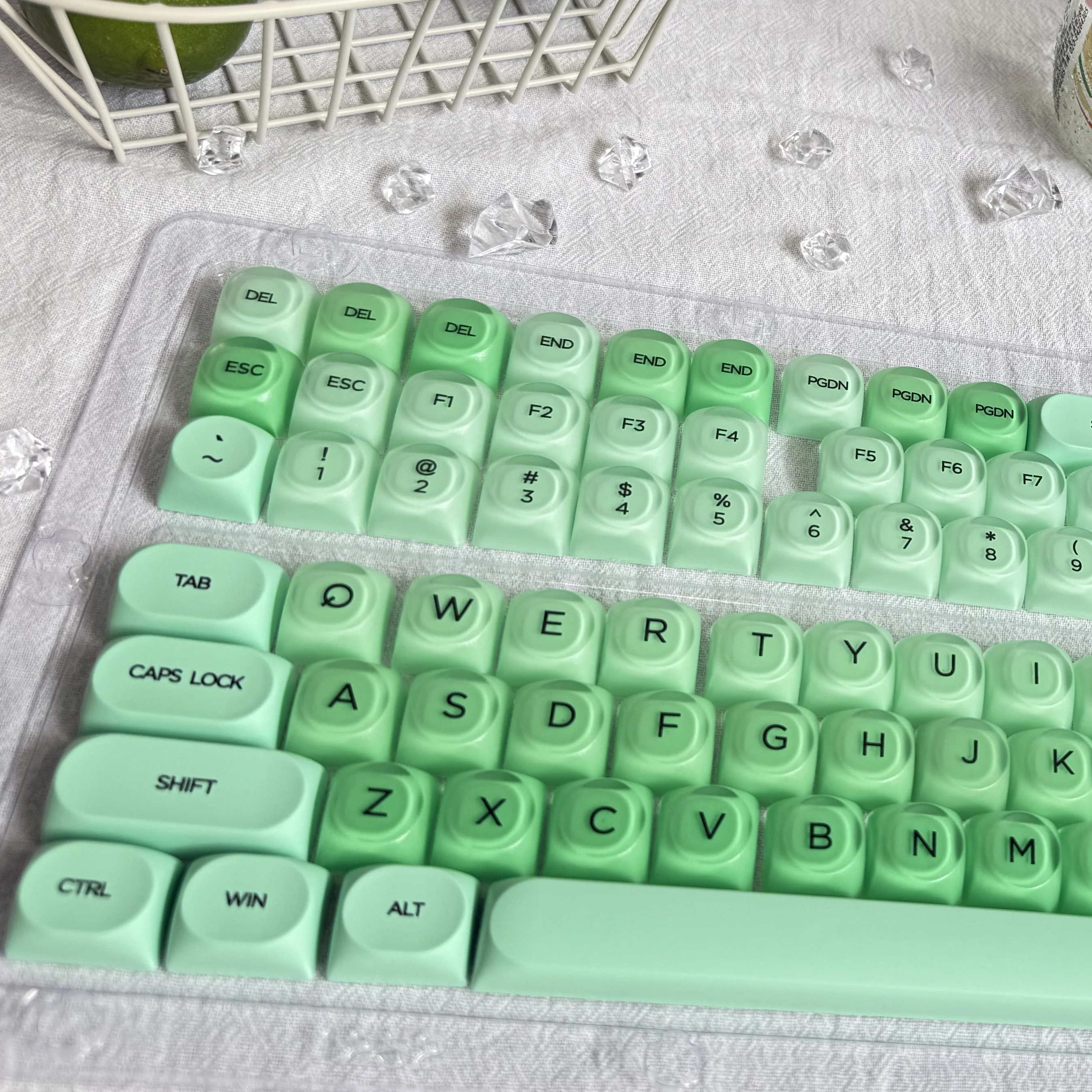 

Translucent PBT Jelly Green Keycaps Profile HOA 132 Keys Full Keyset Fit 60% 65% 75% 96% Mechanical Keyboard Double Shot Keycap