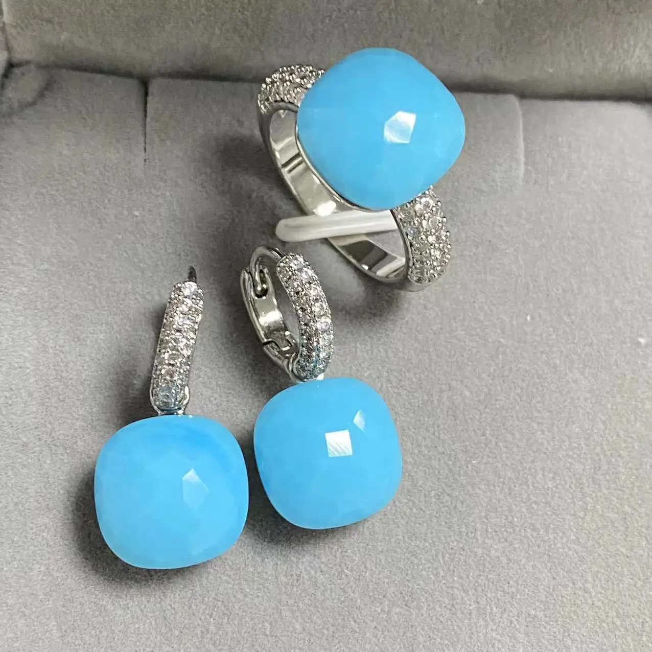 

2Pcs/Set 12.6mm Ring Earrings Set Crystal Jewelry Set Platinum Plated 40Colors Candy Crystal Ring Earrings Jewelry Set