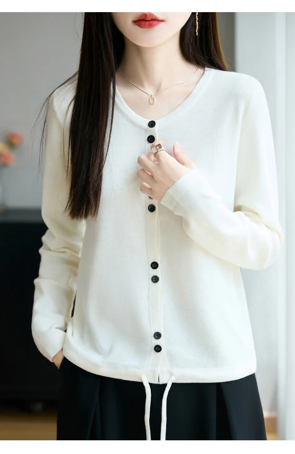 

Solid Color Round Neck Single Breasted Women's Knitted Cardigan 2026 Spring New Fashion Versatile Long Sleeved Sweater Jacket