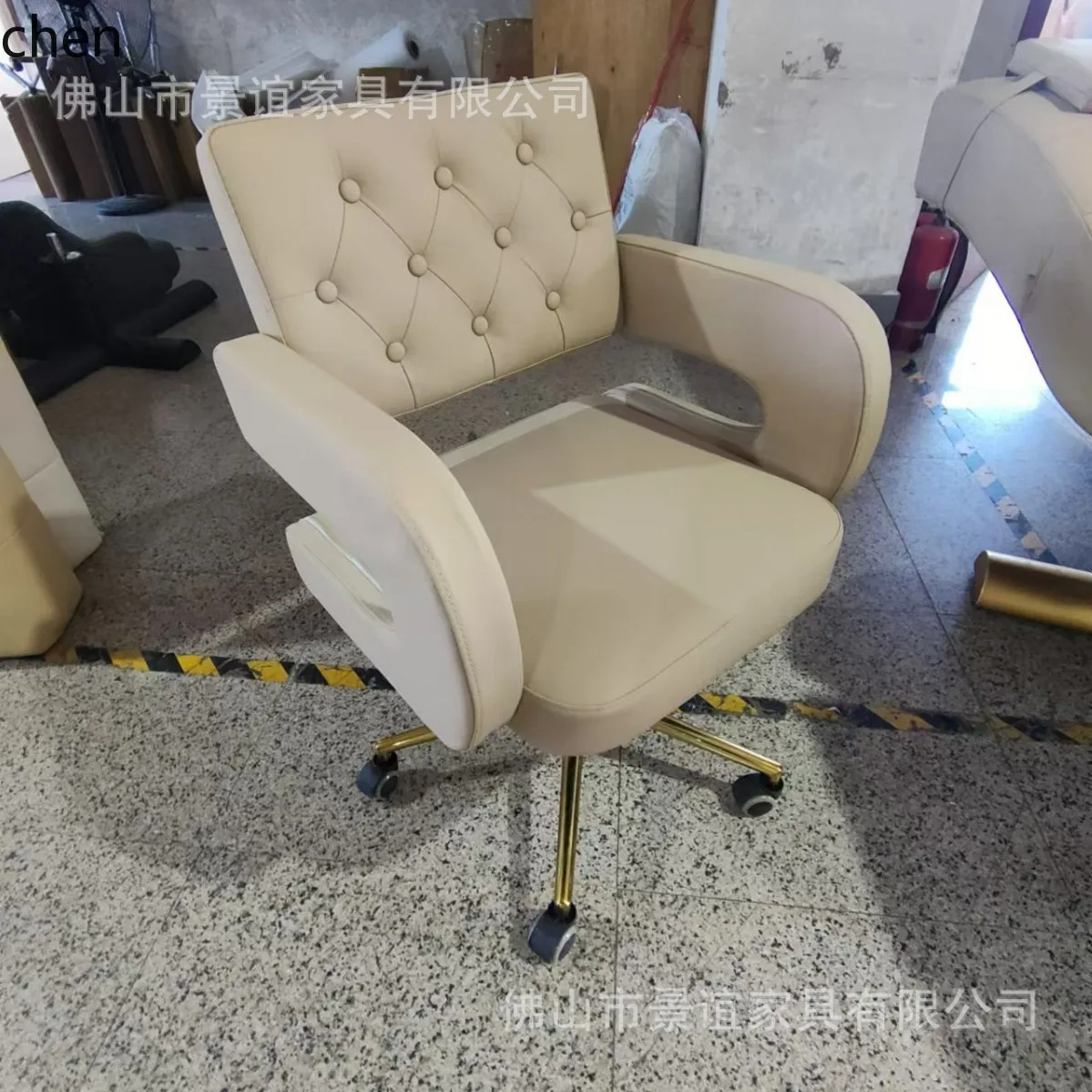 YFY  Cross-Border Barber Chair Hair Salon Adjustable Height Barber Special Perm and Dye Salon Chair