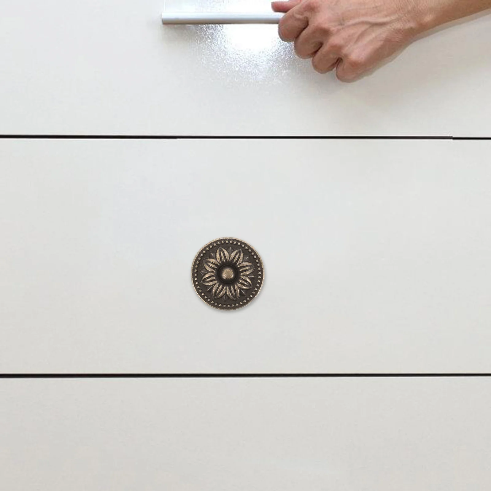 

4Pcs Stylish Furniture Pull Knobs European Design Cabinet Handles Corrosion Resistant for Drawer Cupboard Wardrobe Renovation