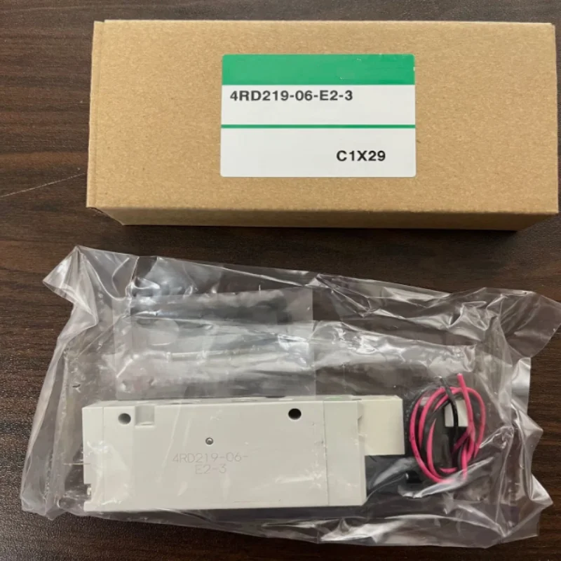 Brand new original solenoid valve  4RD119-M5-E2-3/Z  4RD229-GS6-E2-3/Z  4RD119-M5-G2-3/Z  4RD219-06-G2-3/Z  4RD219-06-E2-3/Z
