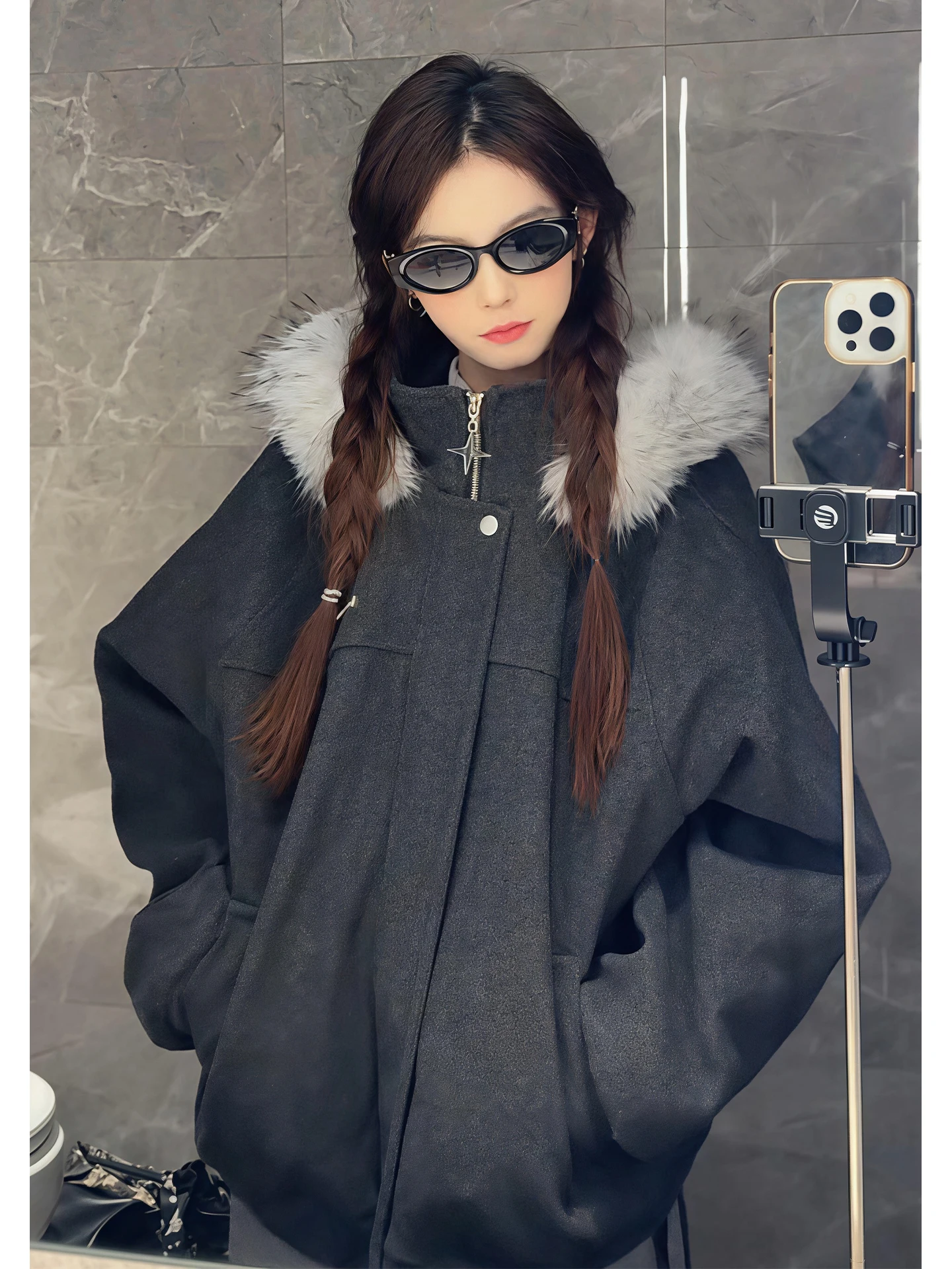 

Thickened Winter Cotton Jacket for Men And Women with Fur Collar Hooded Stand Collar Warm And Stylish Outerwear Coat