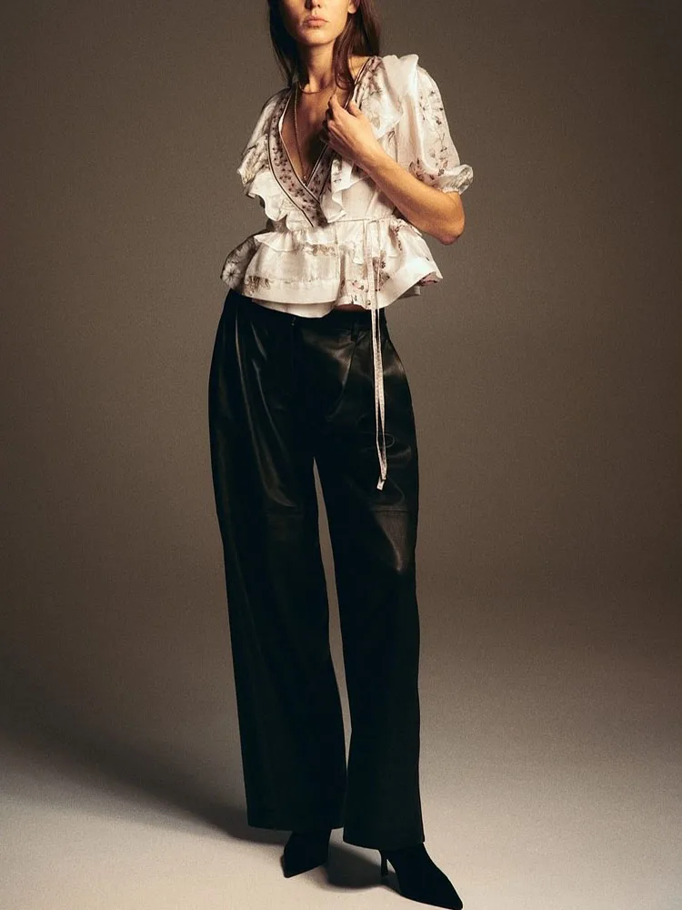 

Элитная весенняя коллекция ZA2026: Утягивающий топ с элегантным подолом и юбкой-полусолнце, универсальная новинка для женщин