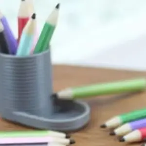 1 Set 1:12 Puppenhaus Miniatur Puppenhaus Stifthalter + 6 Buntstifte Set Puppe Wohnkultur Pretend Spielen Puppenhaus Schreibwaren Spielzeug