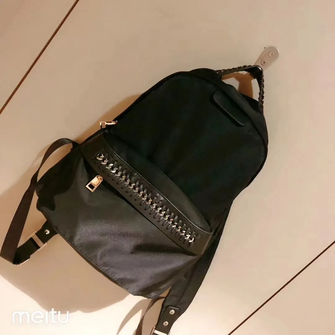 FIRMRANCH-mochila impermeable de viaje informal para mujer, bolsa escolar versátil, ligera, de gran capacidad, color negro clásico