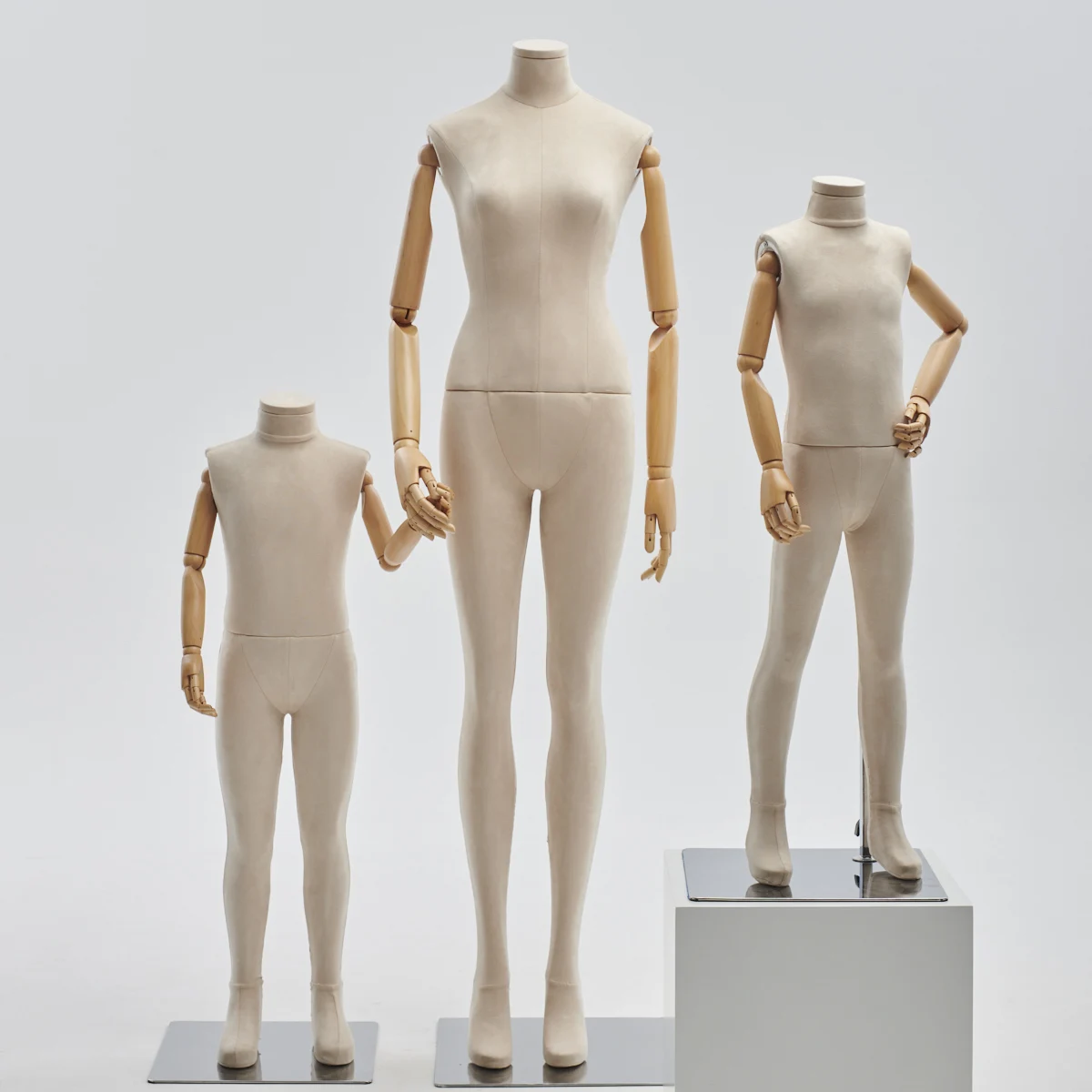 Fabric Cover Female Head Full-Body Mannequin Body Metal Base for Wedding Cloting Display Dress Form