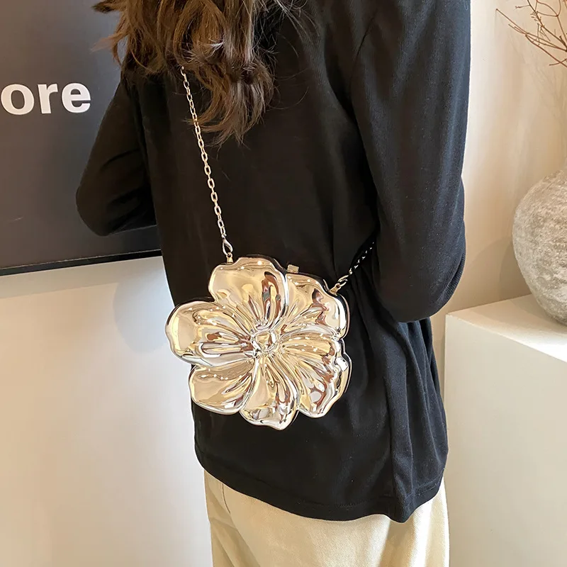 LuxuryAcrylic Evening Case Bag for Women Fashionable Flower Shaped Elegant Handbags Beads Chain Shoulder Cross body Party Prom