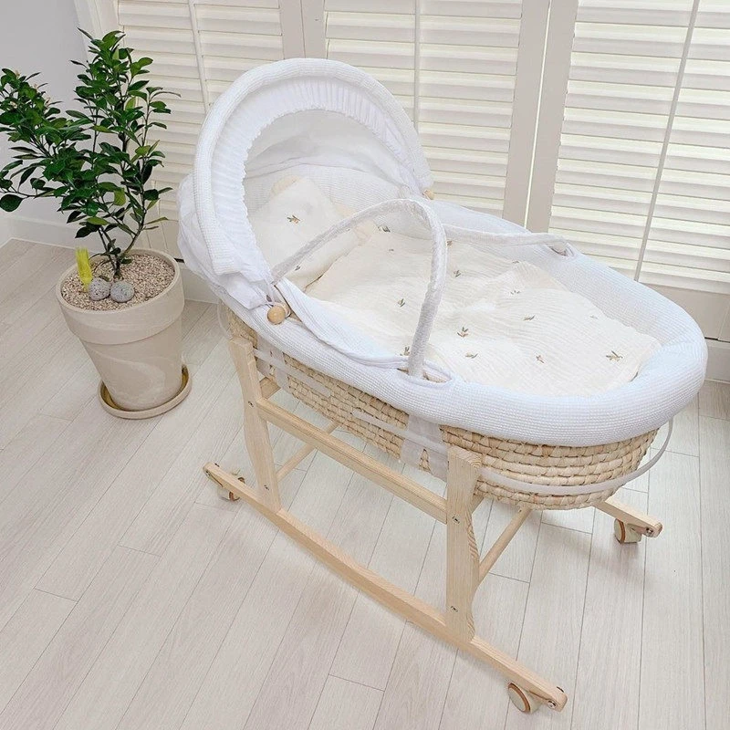 Baby Crib Mose Basket for Newborns with Wooden Folding Stand,Rocking Bedside Bassinet for Baby with Soft Mattress