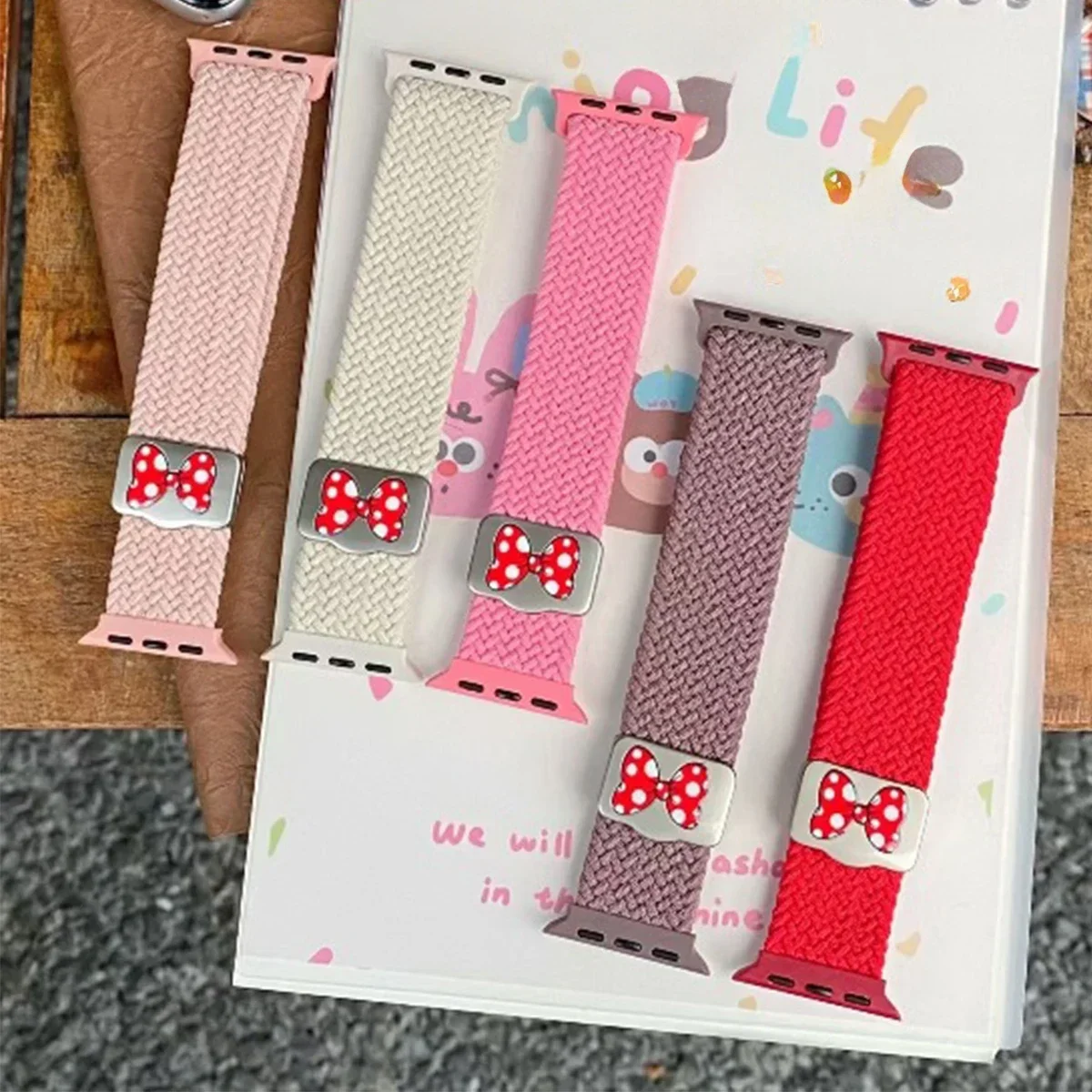 

Магнитный ремешок с милым бантом из мультфильма для Apple Watch Band Ultra2 49 мм 45 мм 44 41 42 Correa Band для Iwatch Series 10 9 8 SE 7 6