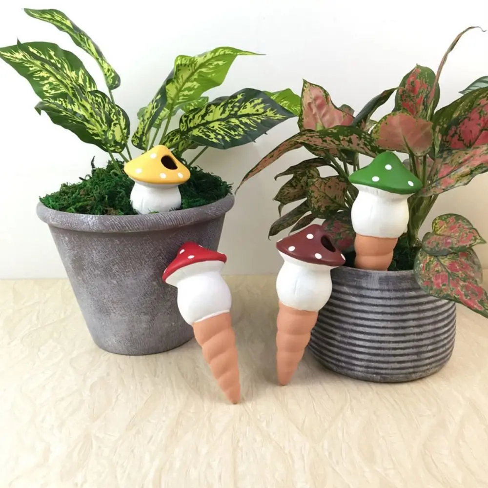 

4Pcs Automatic Drip Irrigation System Ceramic Mushroom Small Automatic Potted Plant Waterer Self-Watering Water Dripper Device