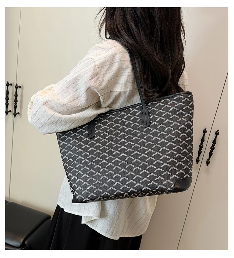 Elegant-satin 2025 New Ladies Luxury Brand Leather Crossbody Bag Famous Designer Vintage Popular Classic​