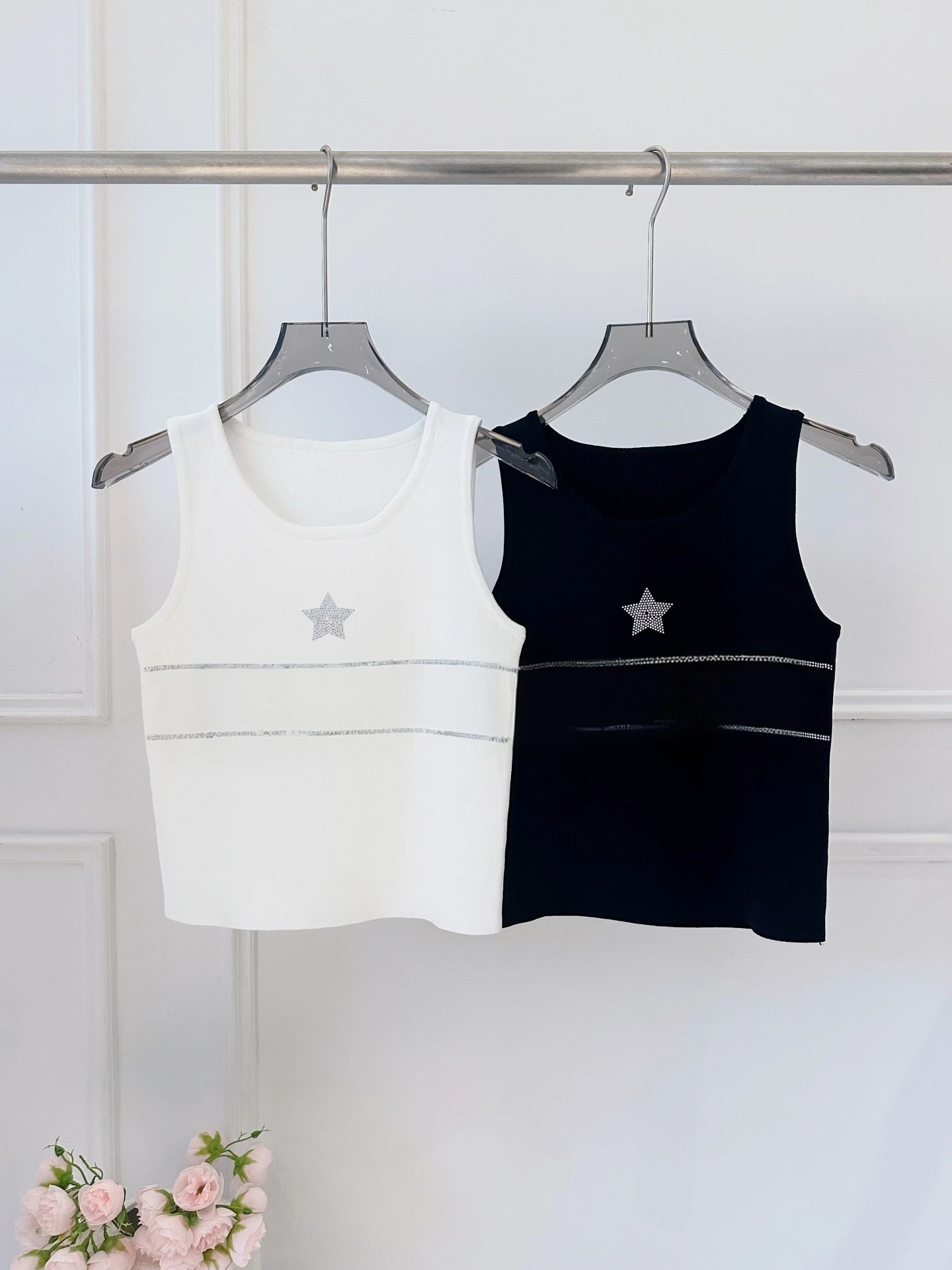 

Вязаный укороченный жилет без рукавов с вышивкой 26 звездными буквами, облегающий, с круглым вырезом, из полиэфирного волокна, коллекция Early Spring, в стиле Spicy Girl