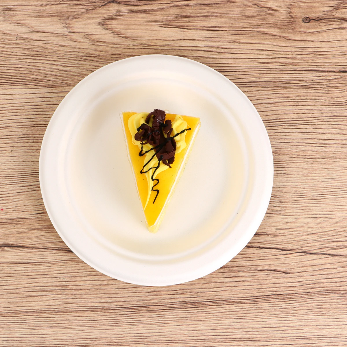 

100pcs 6 Inches Light Brown Round Serving Tray Disposable Paper Dishes Food Grade Eco Friendly Appetizer Plate Cake Tableware