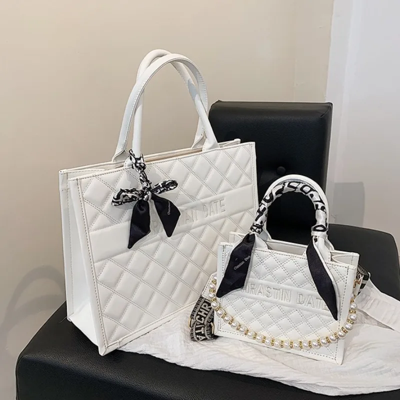 Sac tendance polyvalent-nicho français bandoulière nouveau Style haut de gamme exquis européen américain doux rétro décontracté sac pour femmes