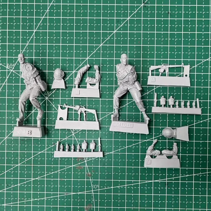 1/35 Scale Resin Figure Model Kit Historical Military Us Soldier Combat 2 People Hobby Miniature Toy Unassembled & Unpainted