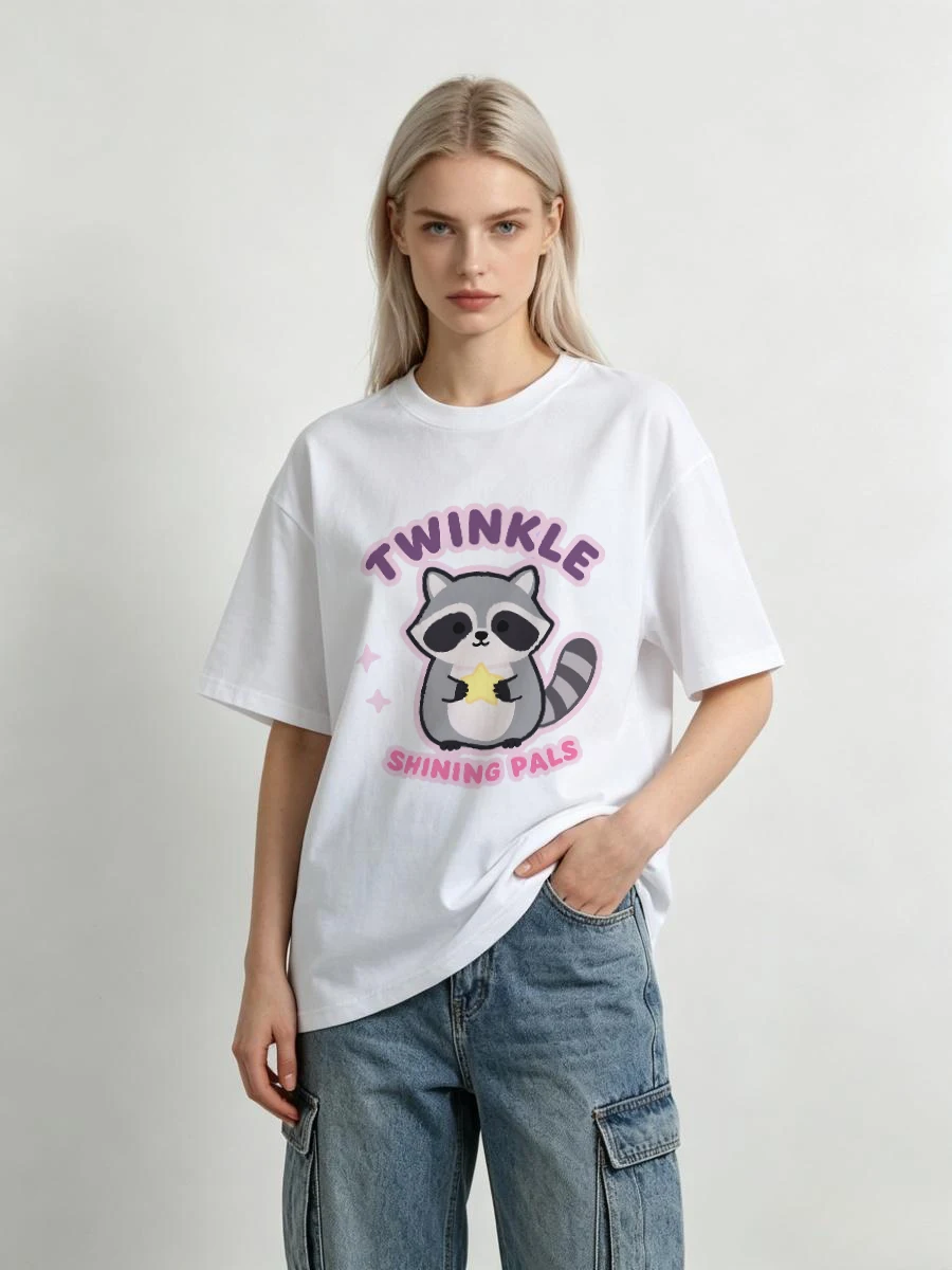 Camisetas para mujer con superficie texturizada de crepé, azul marino, museo marítimo, vista al puerto, regata de veleros, historia náutica, faro, costa
