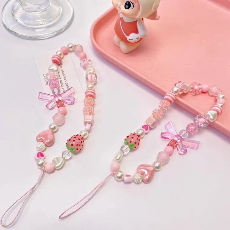 Sweet And Cute Pink Strawberry Mobile Strap Phone Chains For Women Pearl Chain Phone Pendant Charm Key Anti-Lost Lanyard Jewelry